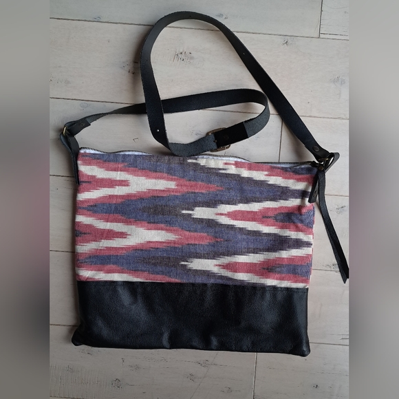 Grace Design / Canadian Made Vegan Boho Bag - Picture 6 of 11